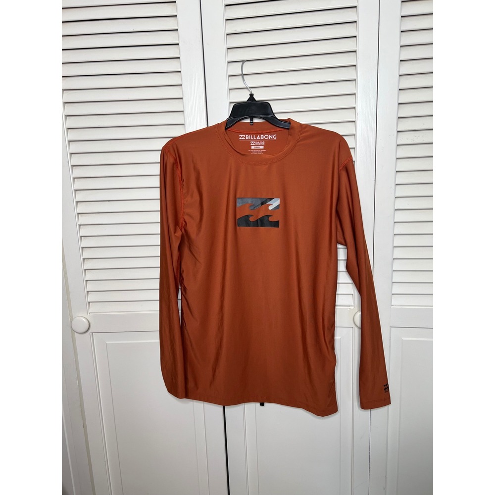Billabong Chronicle Rashguard Mens S Long Sleeve Rust UPF 50+ Surf Gorpcore